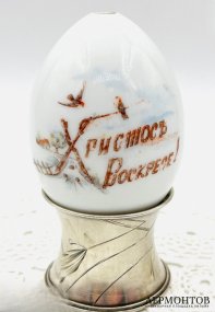 Пасхальное яйцо «Христос Воскресе». Фарфор, завод братьев Корниловых, Россия, начало 20 века