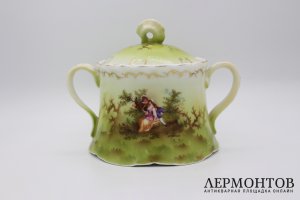 Сахарница с галантной сценой. Россия, фарфоровый завод Гарднера, конец 19 в.