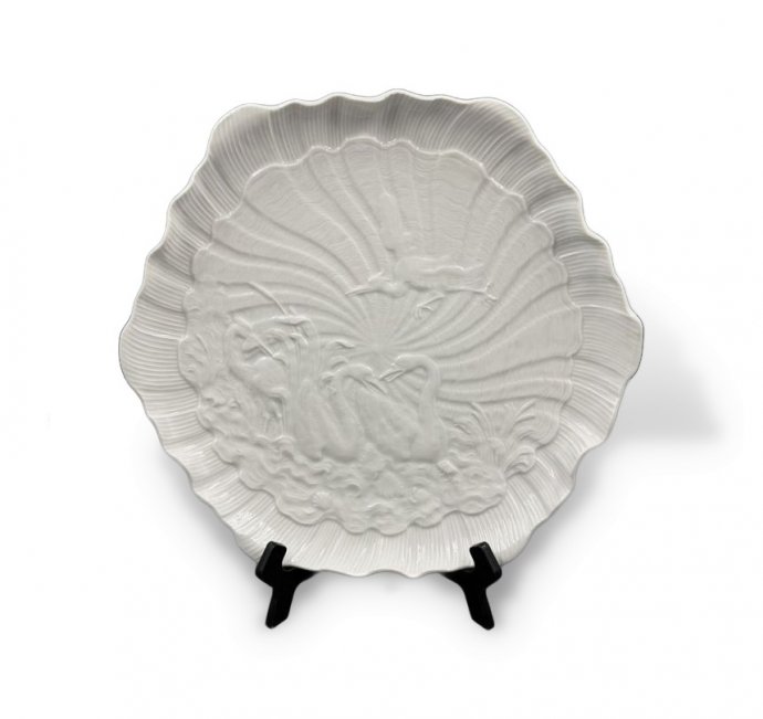 Блюдо для торта из «Лебединого сервиза», 30 × 28 см. Фарфор, Meissen, Германия