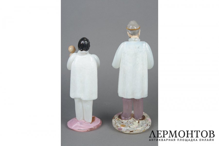 Статуэтки Доктора, 2 шт. Чехословакия, 1960-1980-е гг. Цветное стекло.