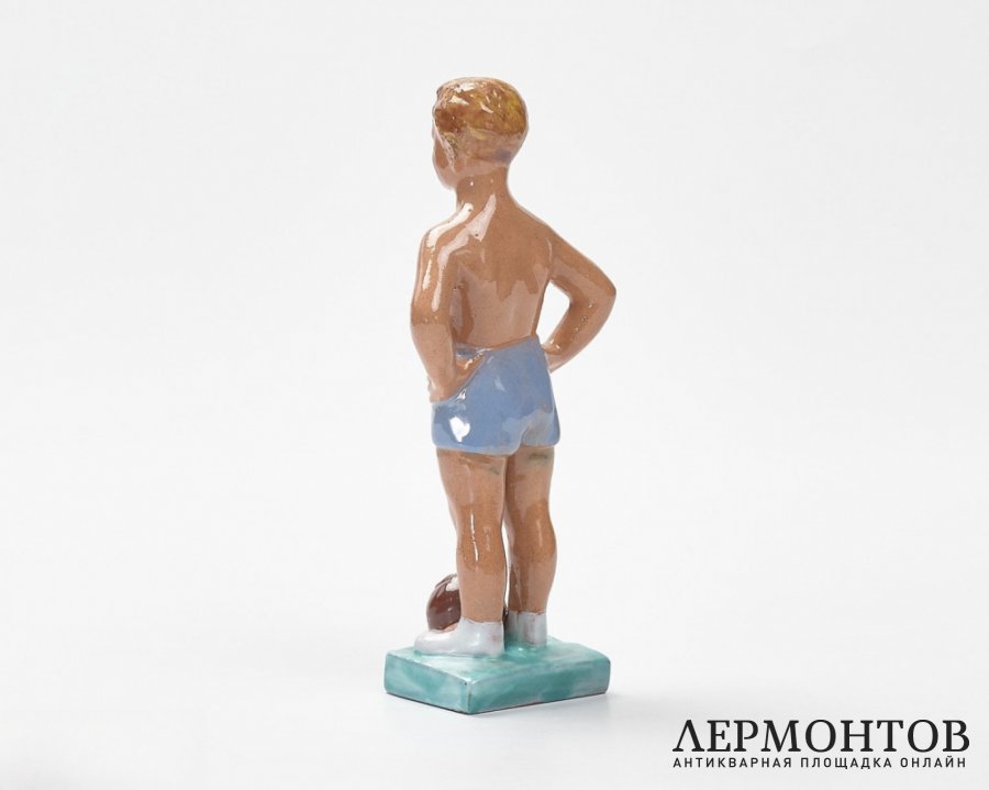 Статуэтка «Юный футболист». Керамика, Izsépy Margit, Венгрия, 1950-е годы
