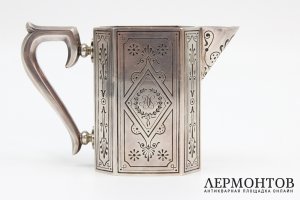 Молочник с орнаментом. Серебро 84 пр. Российская империя, Петербург, Фаберже, 1880-90