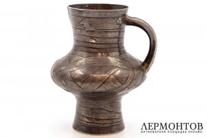Молочник в русской технике Лыко. Российская Империя, мастер В. Семенов, 1868 г.