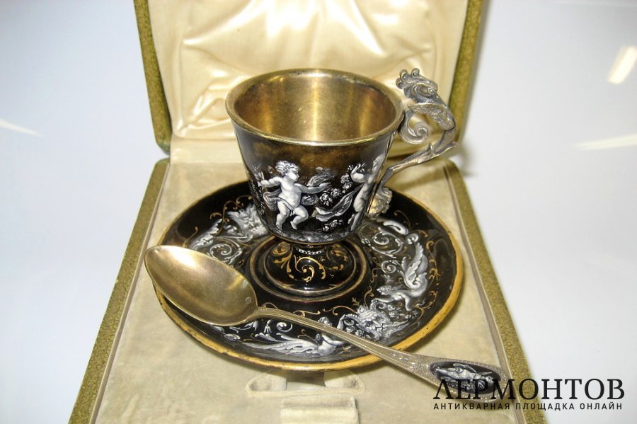 Кофейная пара. Серебро 950 пробы, золочение, эмаль.  Европа,  XIX век.