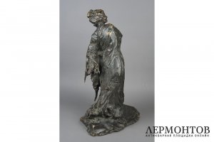 Скульптура Девушка. Франция, автор модели П.Трубецкой. 1911 г. Бронза.