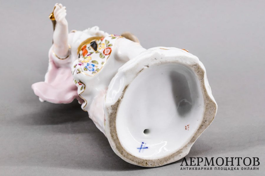Статуэтка Афина. Фарфор, роспись. Германия, Зитцендорф, 1884-1902.