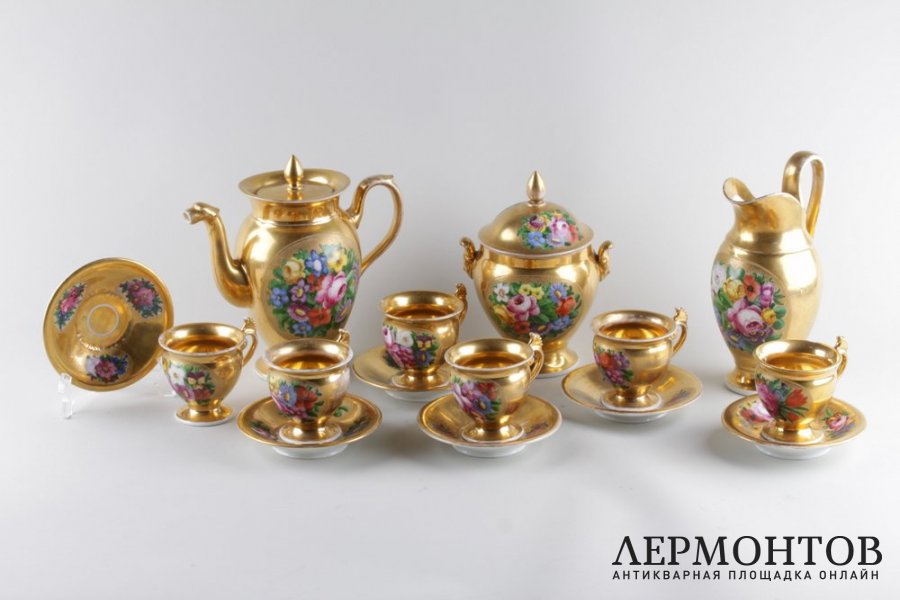 Чайный, кофейный сервиз на 6 персон. Фарфор. Европа.