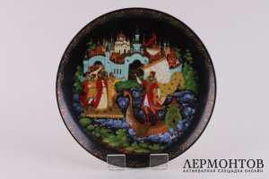 Тарелки из серии Русские сказки. СССР,  Палех, 1989-1990-е гг. Фарфор, деколь.