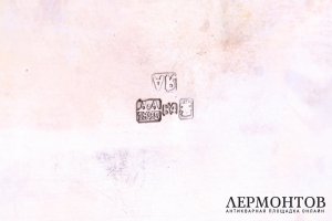 Шкатулка в русском стиле. Серебро 84 пробы, штамп, литье, гравировка. Россия, 1895 г. 