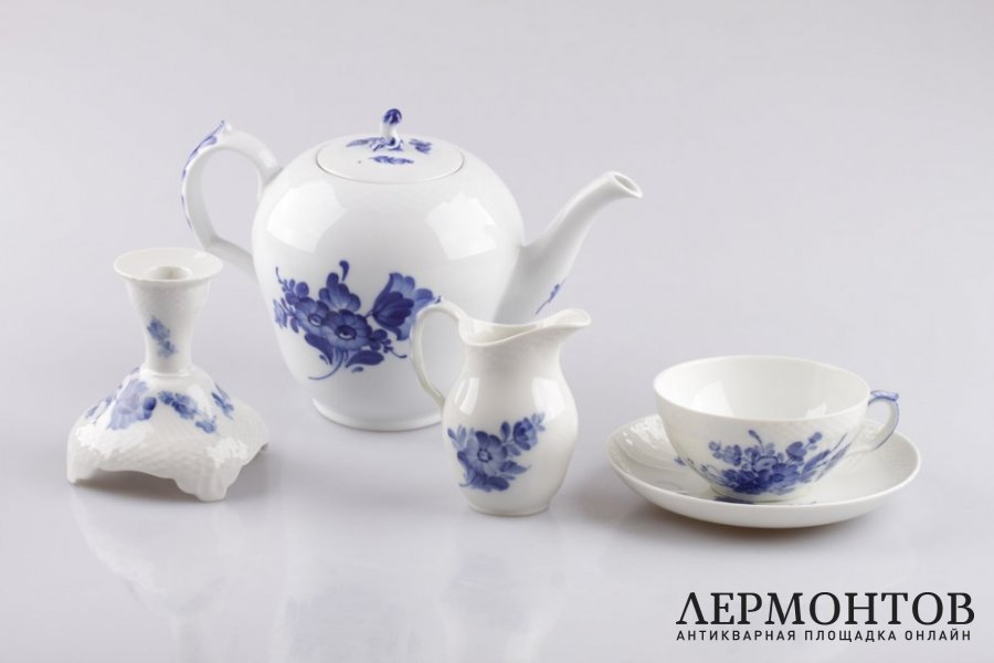 Чайный сервиз на 4 персоны. Royal Copenhagen. Дания, XX в.