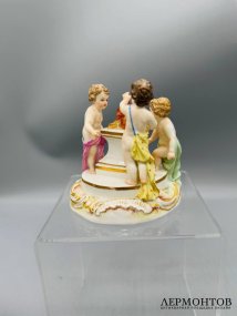 Статуэтка «Амуры разжигают пламя». Фарфор, роспись, Meissen, Германия, 2-я половина 19 века