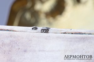 Шкатулка с камнем. Серебро 800 пробы, золочение.  Италия