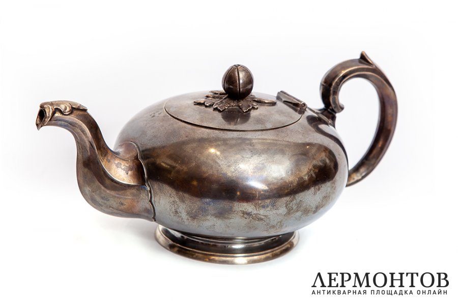 Чайный и кофейный сервиз. Серебро 84 пробы. Россия, 1850-1870- е гг. 