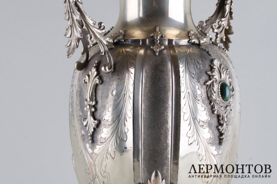 Ваза для цветов с ручками. Серебро 800 пробы. Италия, пер. пол. XX века.