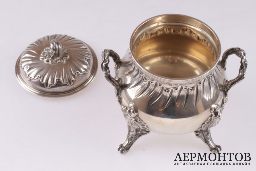 Чайный сервиз из трех предметов. Серебро 950. Франция