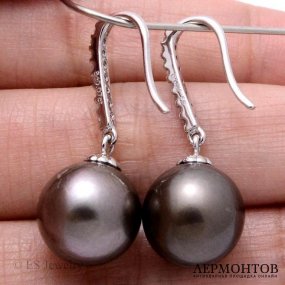 Серьги с черным жемчугом и бриллиантами. Золото 585 пробы.
