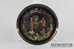 Набор декоративных тарелок с изображением сюжета из русских сказок. СССР. Фарфор.