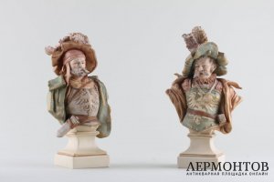 Статуэтки. Два дворянина. Фарфор. Royal DUX. Чехия. XIX в.