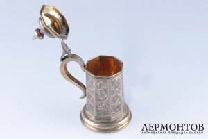 Кружка с откидной крышкой. Россия, С.Строганов, 1860 год. Серебро 84.
