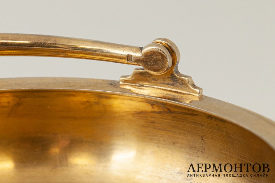 Конфетница. Россия, Санкт-Петербург, завод Русское самоцветы, 1998 г. Серебро 925 пр.