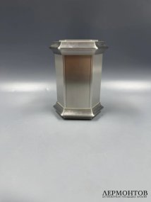Настольные поворотные часы «Lantern Clock». Латунь, Tiffany & Co., Швейцария
