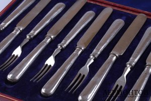 Десертный набор на 6 персон. Вилки и ножи. 1933 год. Серебро 925 пробы. Англия