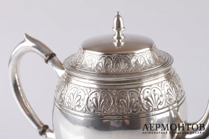 Чайник в классическом стиле. Серебро 800 пробы. Европа