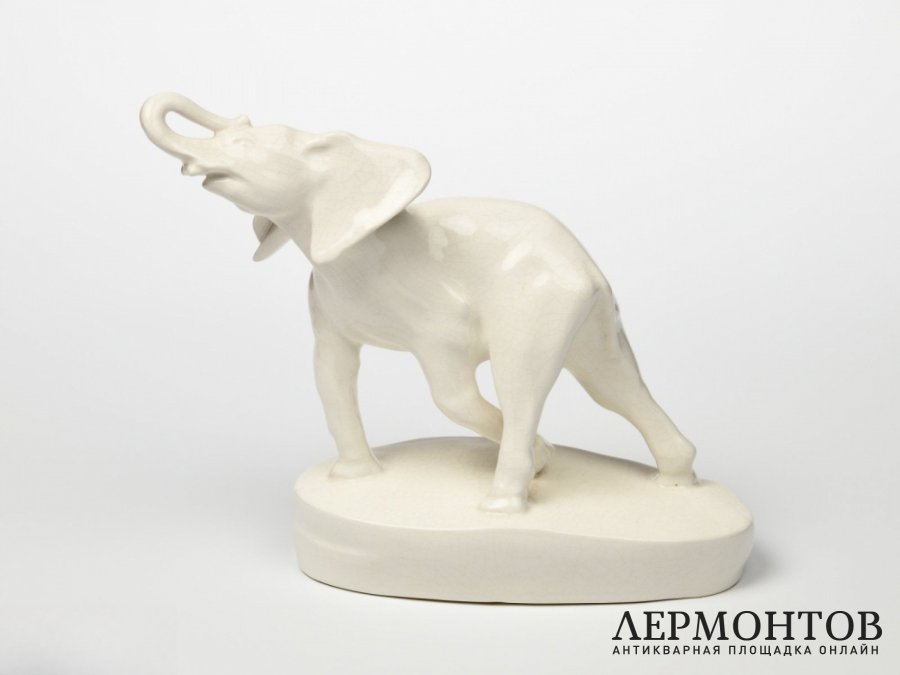 Статуэтка «Бегущий слон». Bechyne, Чехословакия, 1922–1942 годы