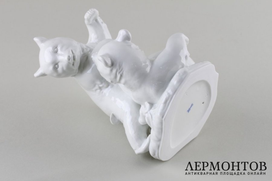 Статуэтка Молодые играющие медведи. Фарфор.  Meissen, Германия, Alexander Struck.