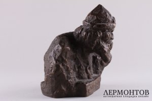 Бюст Ф.Шаляпин в роли Ивана Грозного. Терракота, тонировка. Россия.