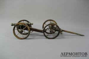 Модель пушки  XIX века. Бронза, дерево. Франция, XIX век.