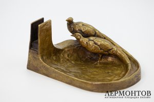 Лоток для мелочей с парными фигурами фазанов. Вена, автор F. Gornik, 20 в. Бронза.  