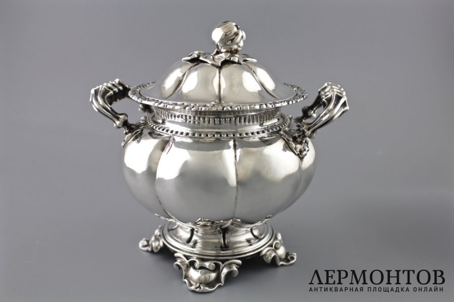 САХАРНИЦА. СЕРЕБРО 950. ETIENNE-AUGUSTE COURTOIS. ФРАНЦИЯ, XIX ВЕК.