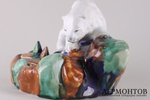 Чернильница Белый медведь. Россия, Конаково, вторая треть 20 в. 