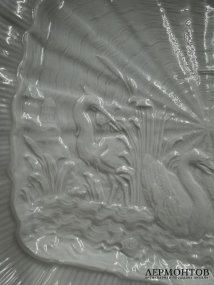 Прямоугольное блюдо из «Лебединого сервиза», 22,5 × 21 см. Фарфор, Meissen, Германия