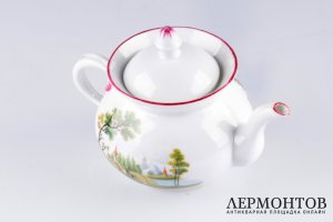 Чайник с изображениями архитектуры. Россия, конец 19 в., частный завод в г. Гжель. Фарфор, роспись.