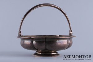 Конфетница вазочка. Сазиков. 1863 г. Серебро 84. Российская империя