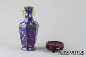 Ваза Цветы и птицы, на подставке. Клуазоне. Китай, 1950-70-е гг.