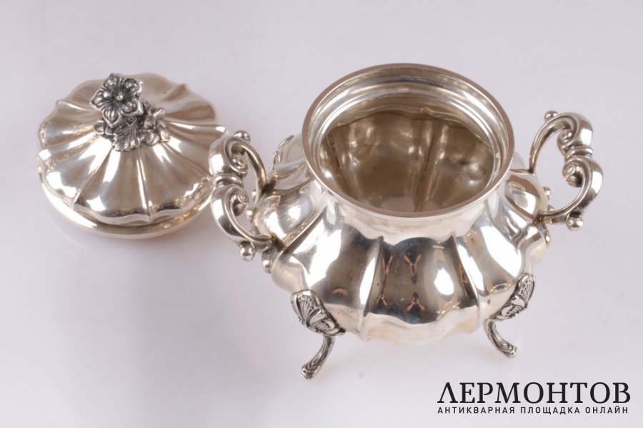 Чайный и кофейный сервиз. Серебро 800. Италия