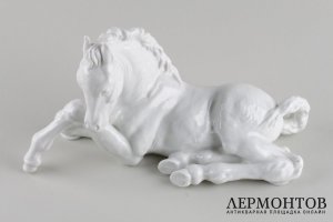 Статуэтка Лежащий жеребенок. Фарфор. Германия, Мейсен
