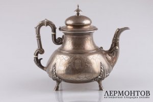 Чайник в неоклассическом стиле E. Hugo. Серебро 950 пробы. Франция, XIX век.
