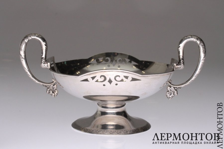 Ваза. Модерн. Серебро 84. Российская империя