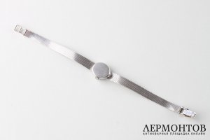 Часы женские. Швейцария, фирма Zenith, нач. 20 в. Белое золото 750 пробы, бриллианты.