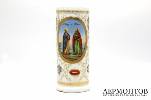 Тощая свеча, подсвечник. Апостолы Петр и Павел. Фарфор, роспись. Россия, XIX в. 
