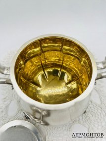 Сахарница на ножках. Серебро 84 пробы, Россия, 1886 год