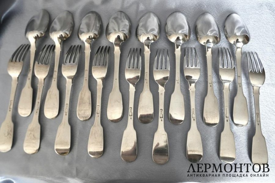 Столовый набор. А. Брагин. Серебро 84. Российская империя
