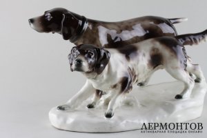 Статуэтка Охотничьи собаки. Фарфор, роспись. Германия, Фолькштедт, 1920е гг.