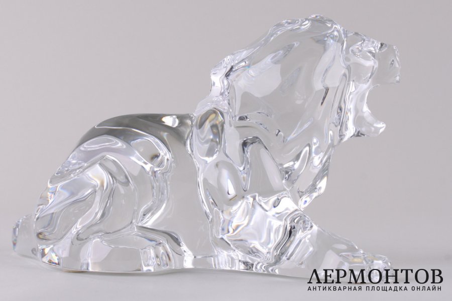 Статуэтка Лев. Франция, фирма Baccarat. Хрусталь, резьба.