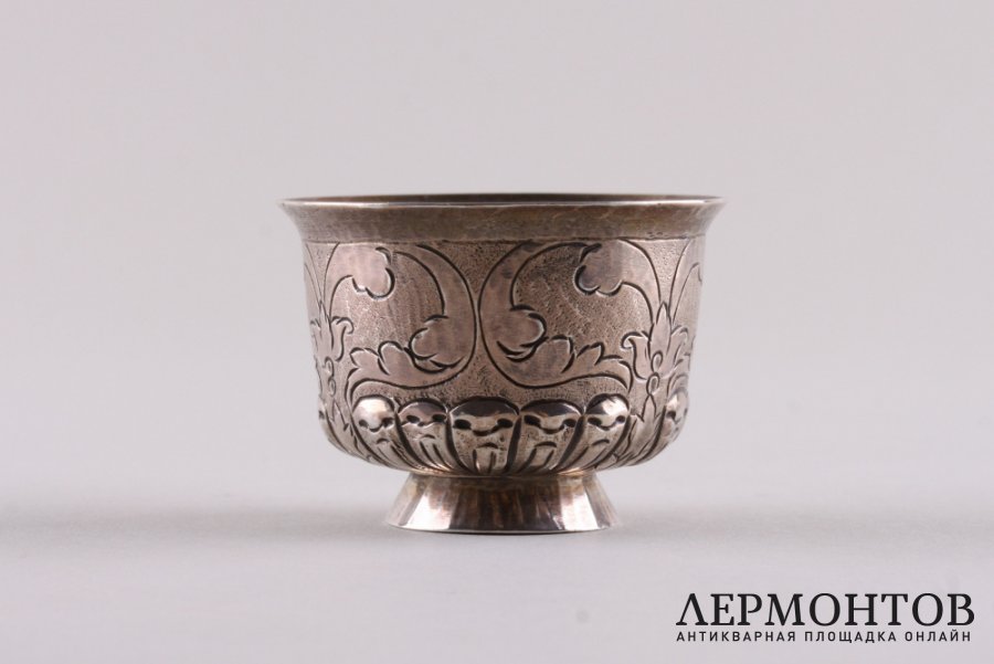 Чарка круглая. Серебро, литье, чеканка. Россия, Москва, 1772 год.