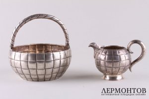 Комплект из сахарницы и молочника в русском стиле. Серебро 84 пробы. Россия, 1880-е г